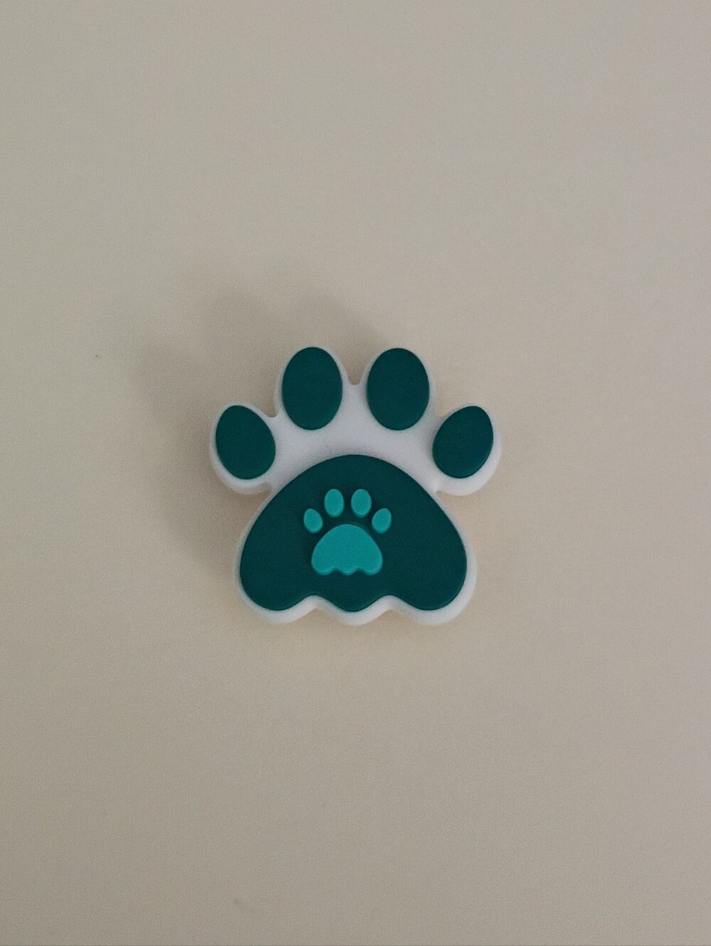 10 for $10 Jibbitz Croc Charms - Animal Paw Print Green Paw Inside Green Paw
